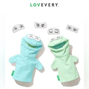 Lovevery Storytelling Puppet Set With Changing Emotion Eyes